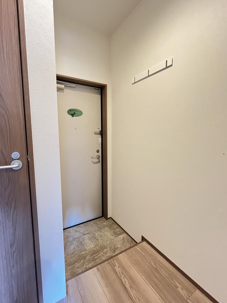 玄関　※同建物同建