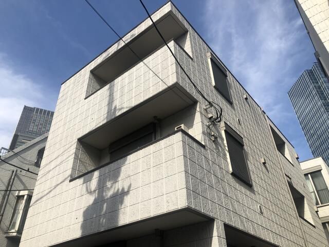 東京メトロ日比谷線 六本木駅 徒歩5分 築12年
