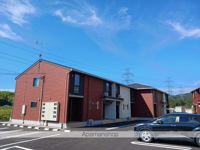 ＪＲ山陰本線 松江駅 バス乗車時間：25分 最寄りバス停で下車 徒歩4分 築3年