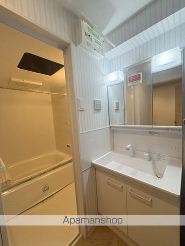 地下鉄七隈線 博多駅 徒歩16分 14階建 築2年の風呂写真