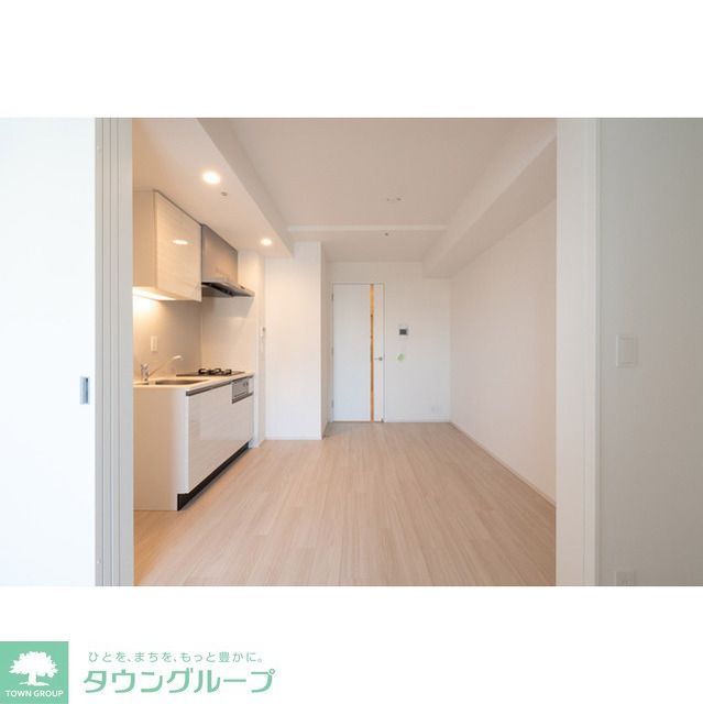 コンフォリア東新宿の居間写真