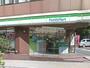 コンビニ　ファミリーマート駒場四丁目店（コンビニ）まで209m