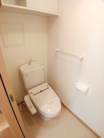 トイレ　シンプルで使いやすいトイレです