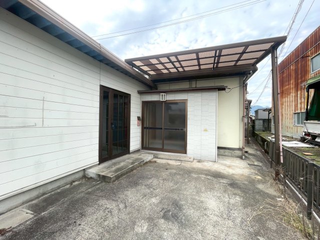 玄関　平屋
