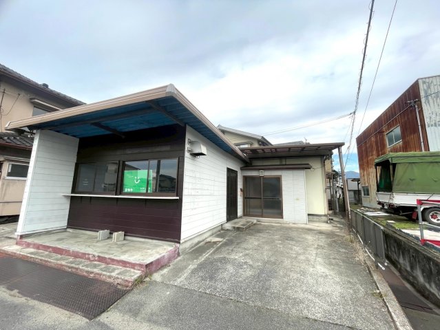駐車場　平屋・店舗