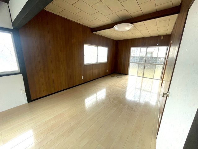 居室・リビング　2階建て戸建て