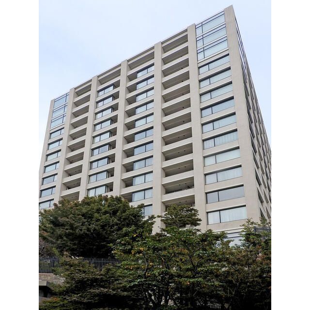 建物外観　落ち着いた雰囲気の外観です