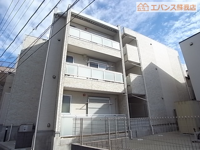 リブリ・シャルマンの外観写真