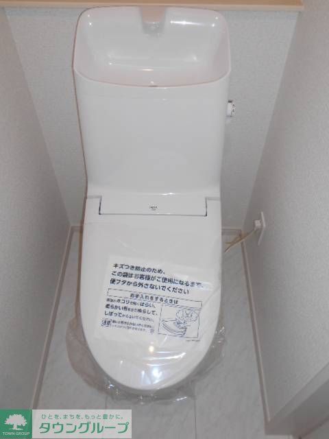 京成本線 実籾駅 徒歩14分 2階建 築4年のトイレ写真