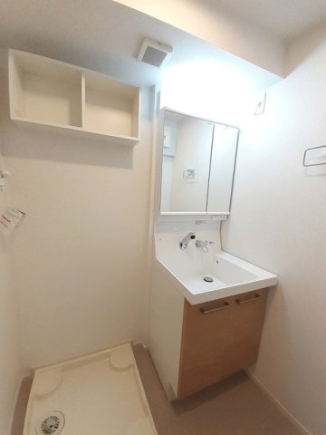 洗面設備　使いやすい洗面所です