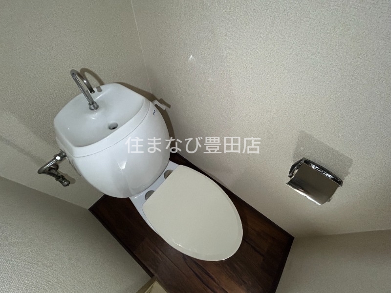 トイレ　同型タイプ