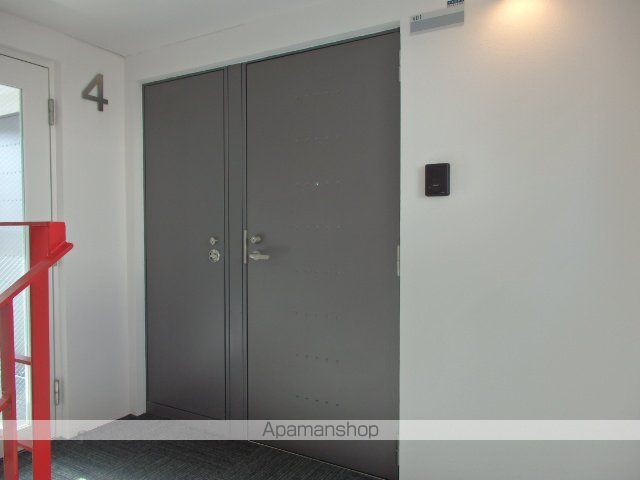 モルティーニ南円山の玄関写真