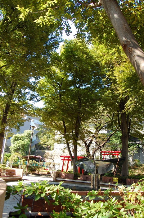 フェニックス麻布狸穴公園の周辺写真