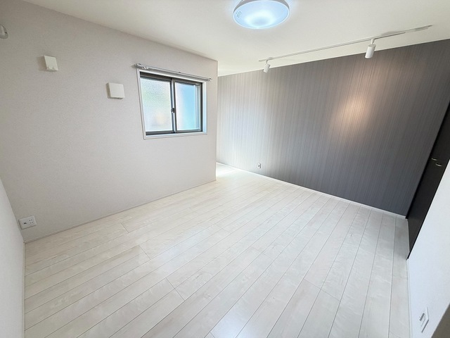 近鉄奈良線 若江岩田駅 徒歩4分 3階建 築8年の居間写真