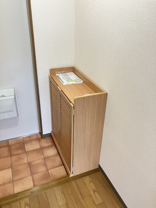 とさでん交通後免線 文珠通駅 徒歩2分 3階建 築29年の玄関写真