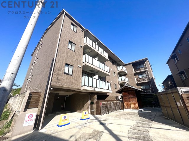 建物外観　オートロック付きで安心です！