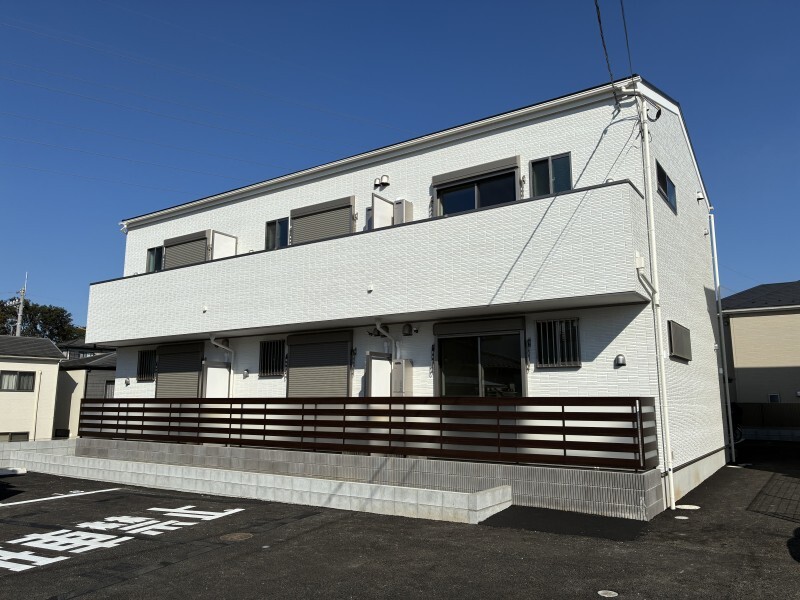 建物外観　★新築！角部屋★ネット無料★カウンターキッチン★宅配ボックス