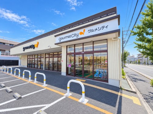 コンビニ　ローソン　尼崎大庄西町三丁目（コンビニ）まで272m