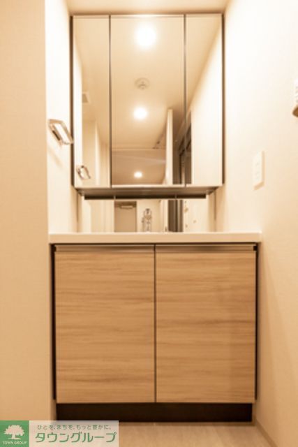 洗面設備　※写真は同タイプ住戸です。