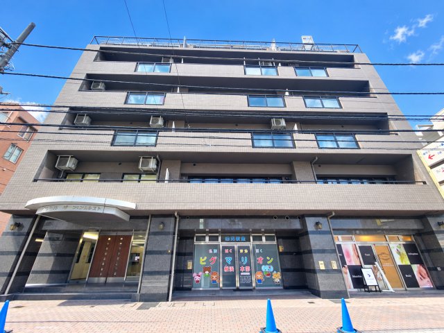 建物外観　横浜駅徒歩圏内のマンション