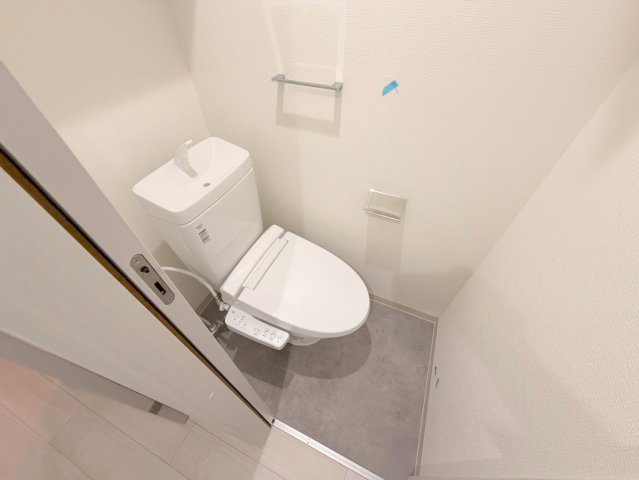 トイレ　綺麗なトイレにはウォシュレット標準装備です。