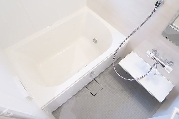 バス・シャワールーム　※別部屋参考写真