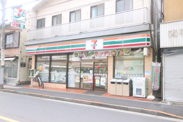 コンビニ　セブンイレブン墨田八広５丁目店（コンビニ）まで180m