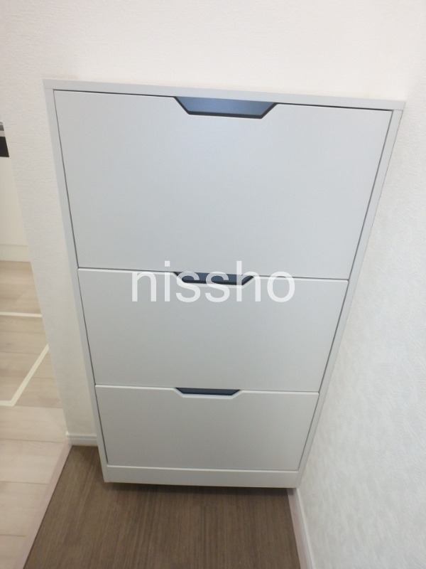 玄関　薄型でもしっかり靴収納できます