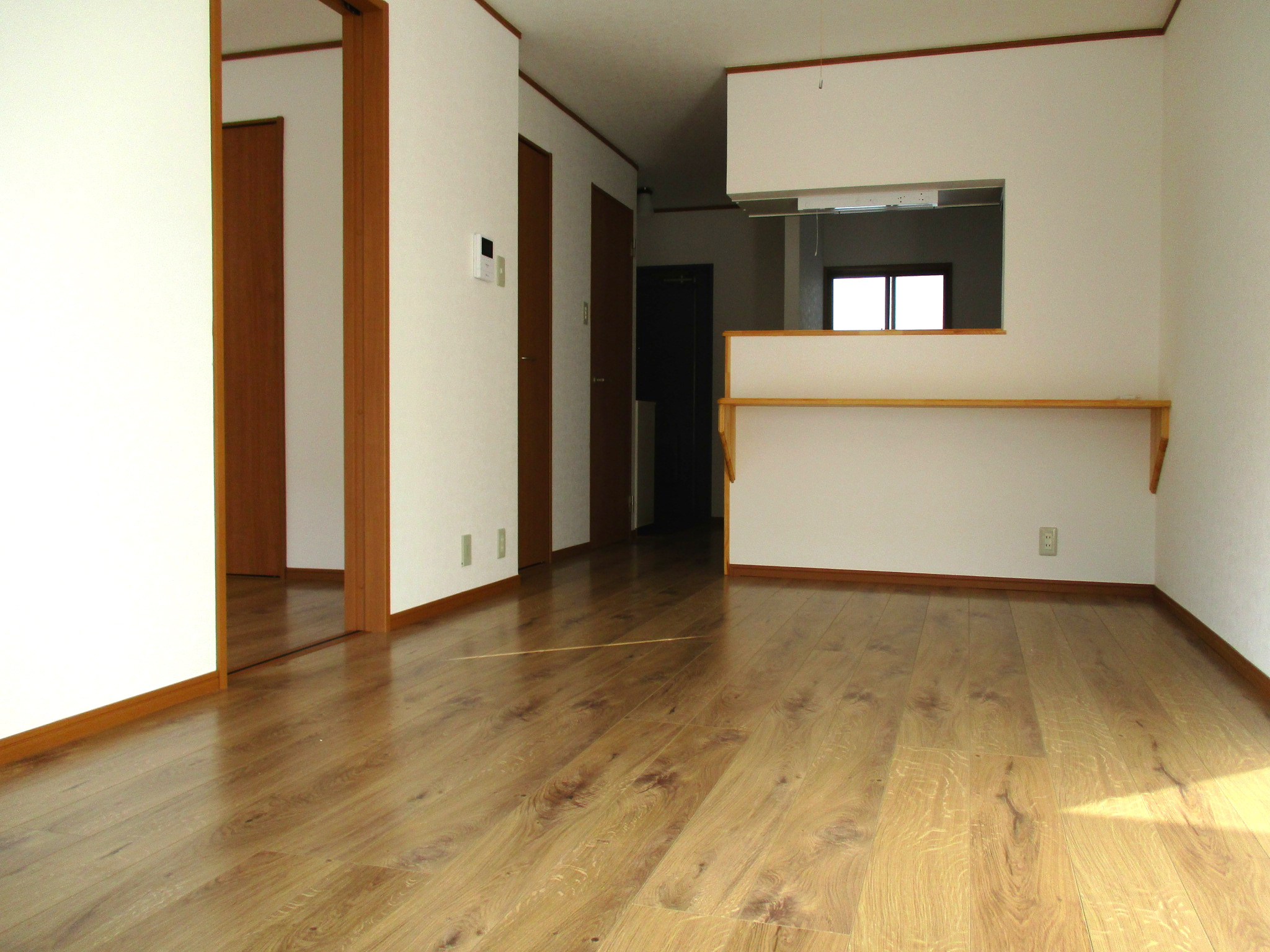 居室・リビング　解放感のある１１帖のリビング