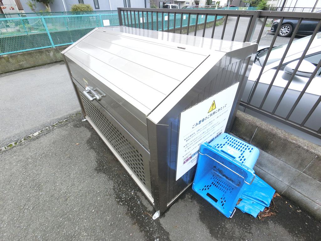 その他共有部分　敷地内ごみ置き場♪