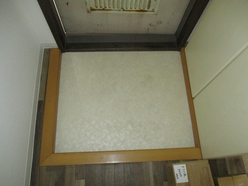 玄関　下駄箱