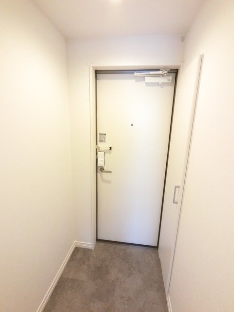 T.A西湊町1丁の玄関写真