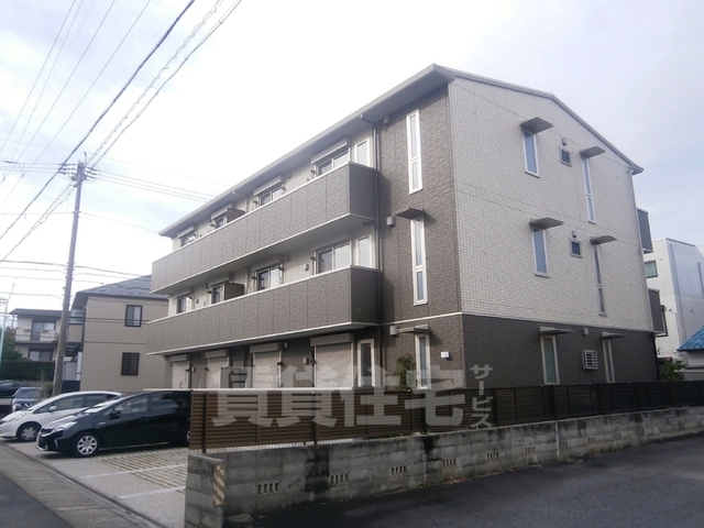 名古屋市昭和区広路本町のアパートの建物外観