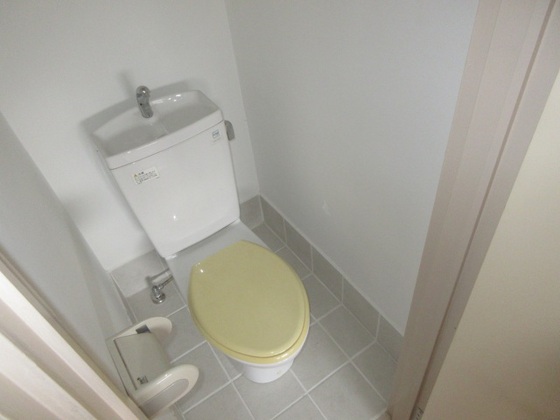 トイレ　※別部屋の写真です