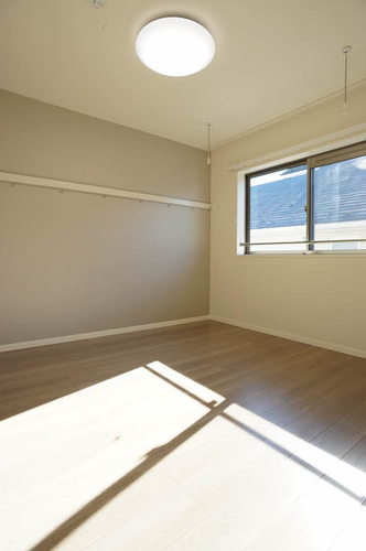 その他部屋・スペース　6.3帖の室内洗濯干し器(ホスクリーン付き)お部屋です♪