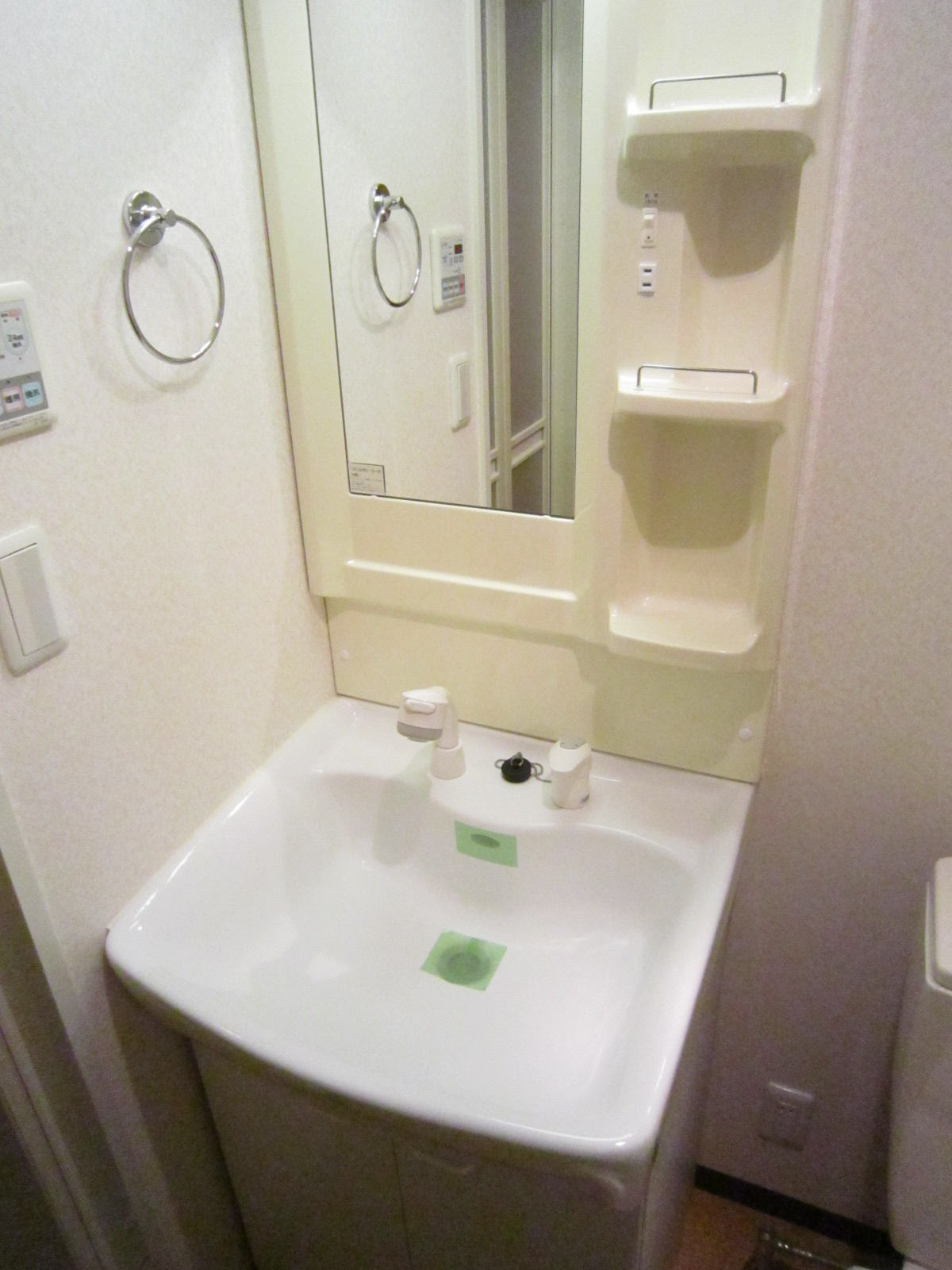 洗面設備　シャンプードレッサー