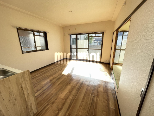 居室・リビング　広々リビング