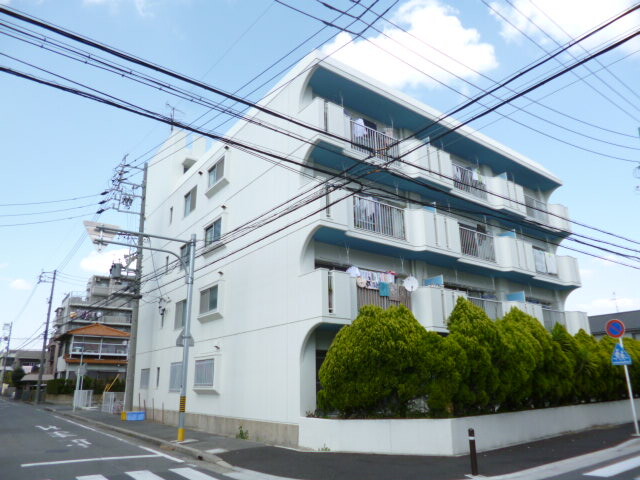 名古屋市中川区外新町のマンションの建物外観