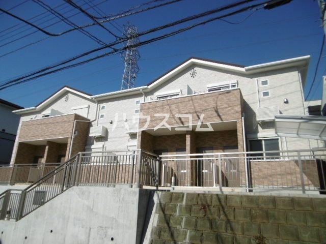 松戸市二十世紀が丘丸山町のアパートの建物外観
