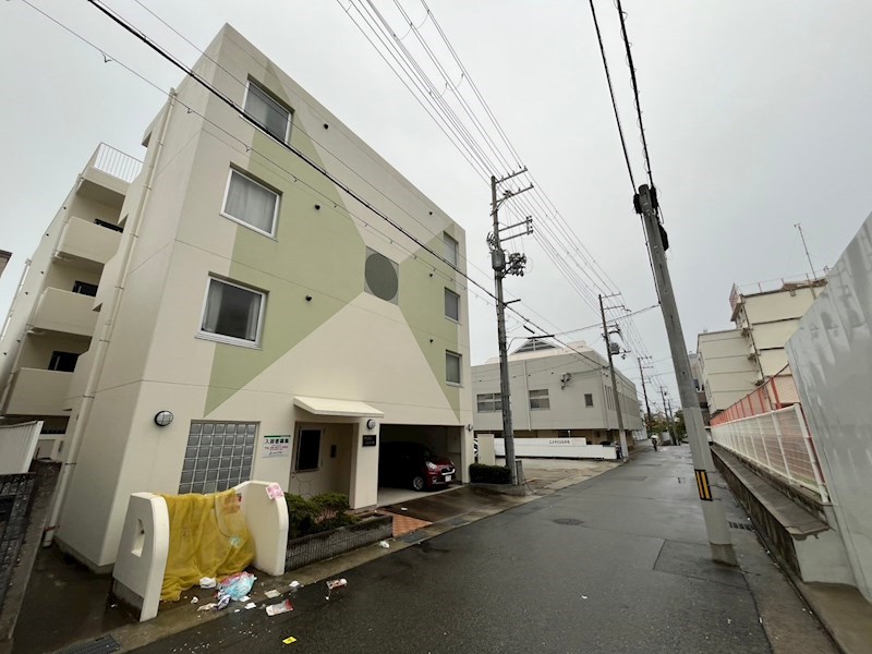 神戸市灘区神ノ木通のマンションの建物外観