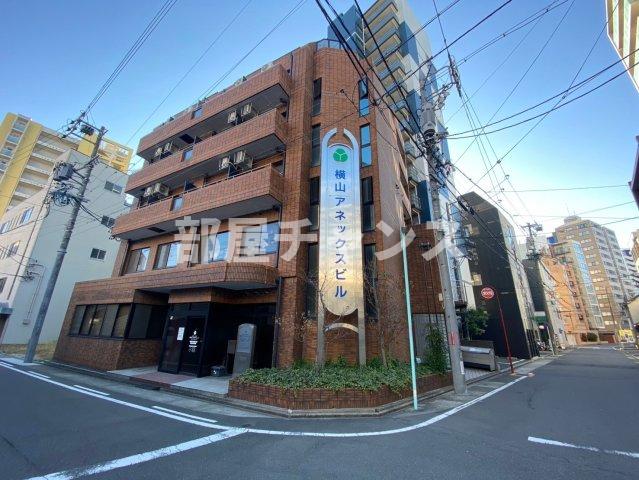 名古屋市中区千代田のマンションの建物外観