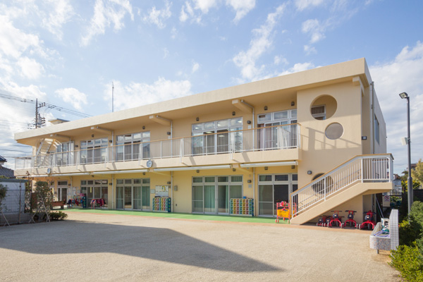 【国分寺市光町のアパートの幼稚園・保育園】