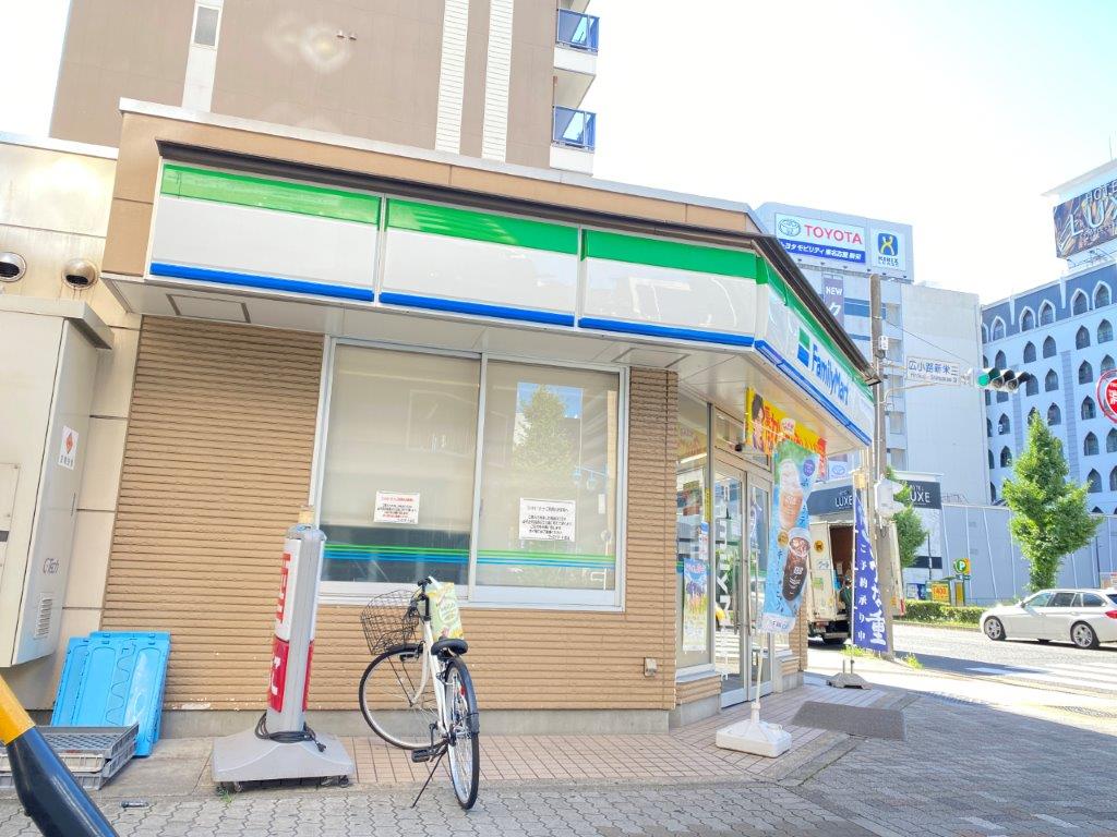 コンビニ　ファミリーマート 名古屋新栄二丁目店（コンビニ）まで157m