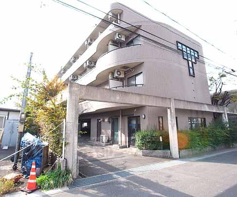 宇治市小倉町のマンションの建物外観