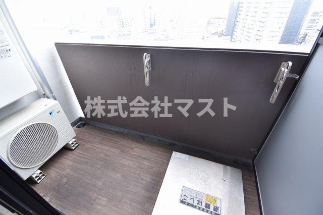 【大阪市東成区中本のマンションのバルコニー】