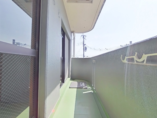 バルコニー　陽当たり良好なバルコニーです