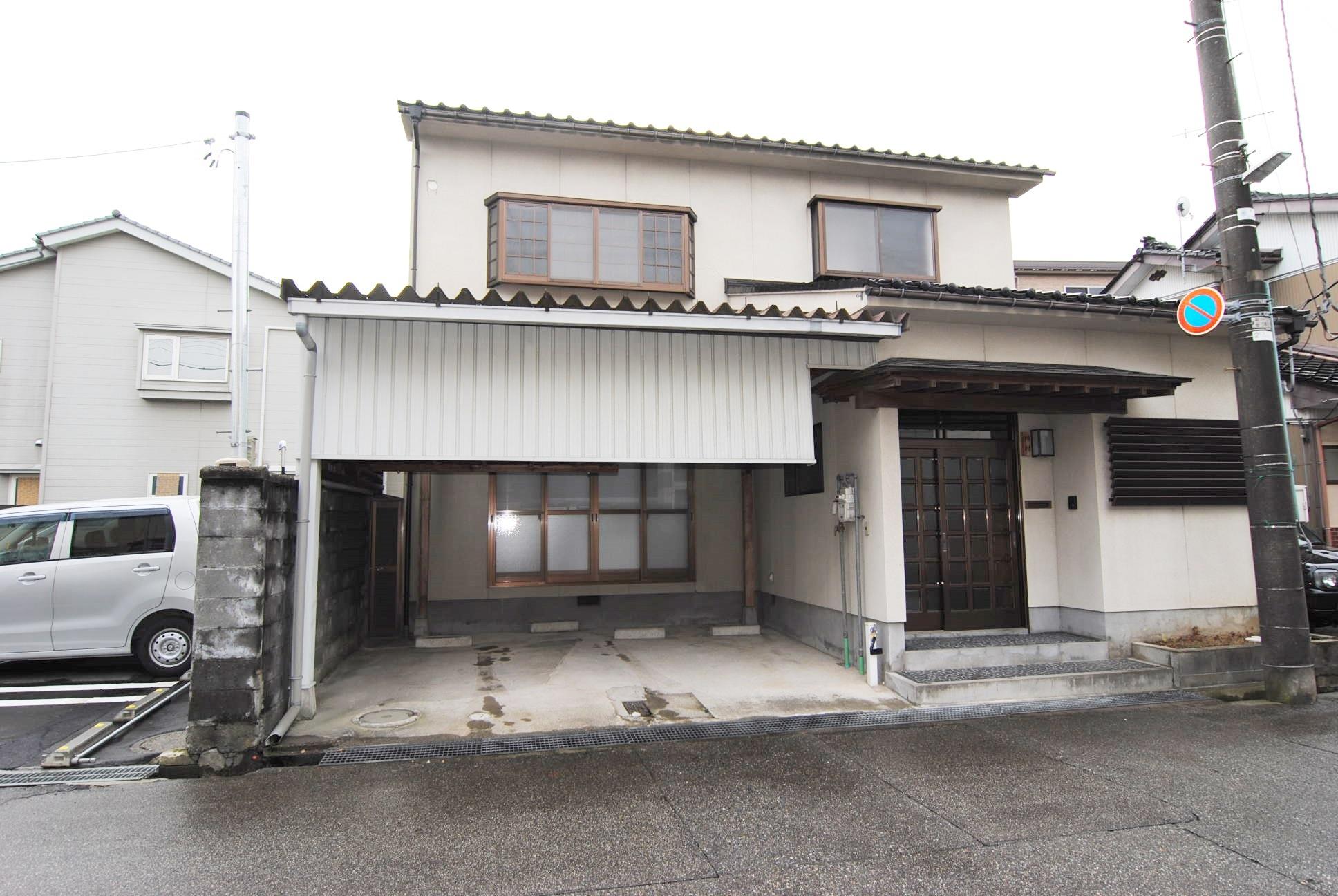 富山県富山市弥生町２（一戸建）の賃貸物件の外観