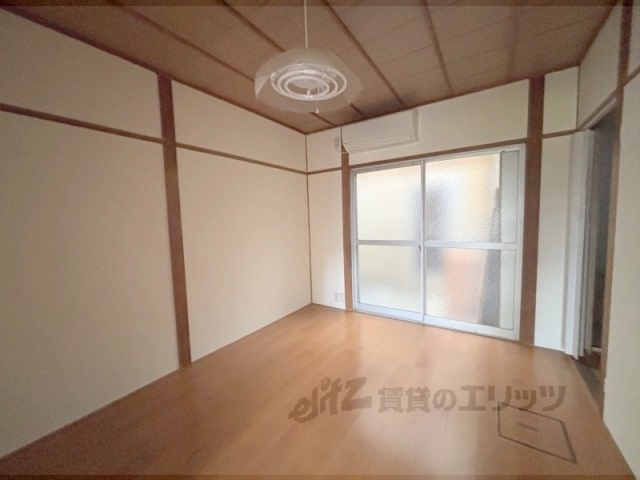 居室・リビング　洋室