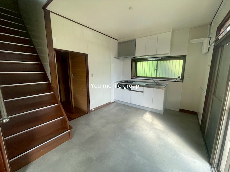 居室・リビング　家具のデザインや配置でリビングの印象は大きく変わります。ぜひ