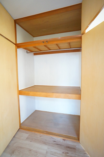 収納　奥行のある収納付です！増えがちな荷物をスッキリ収納できます！